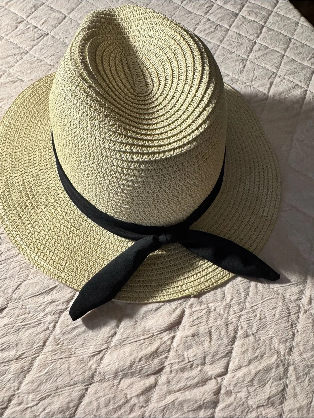 fabkids Beige Straw Sun Hat with Black Bow